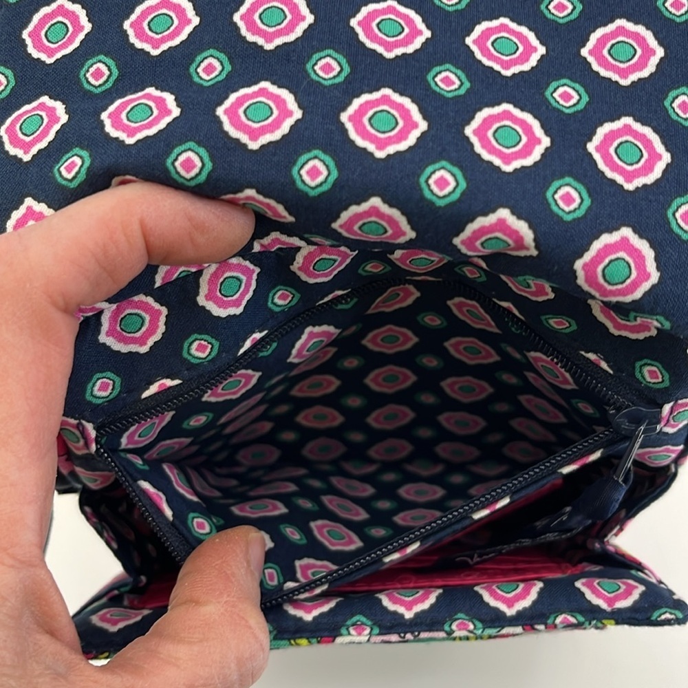 Vera Bradley Navy Blue & Pink Floral Crossbody Purse Wallet Organizer Bag - Picture 6 of 11